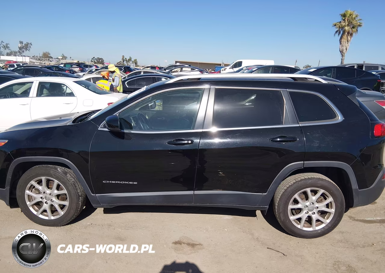 2017 Jeep Cherokee Latitude VIN:1C4PJLCB2HW603986 - 14