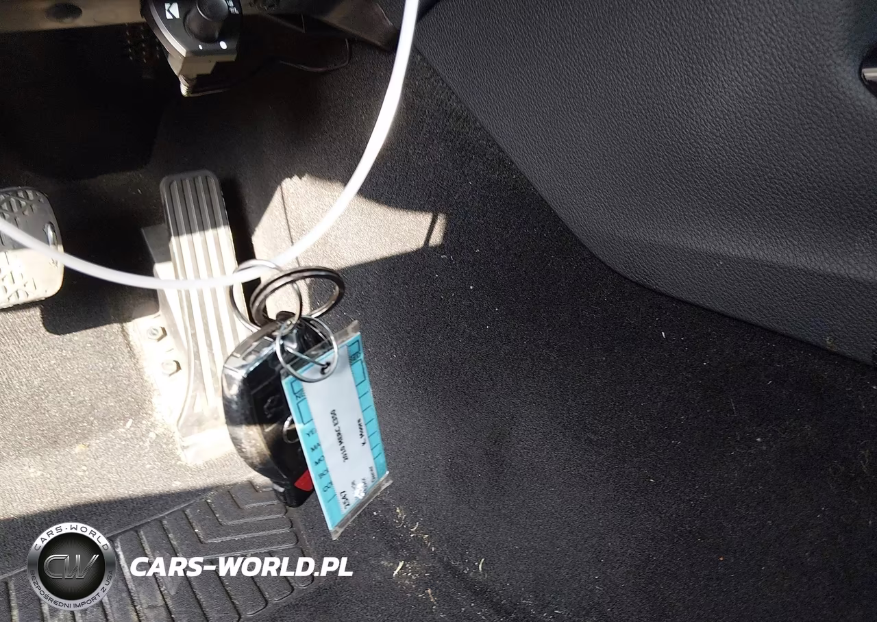 2010 Mercedes-Benz E 350 VIN:WDDHF5GB0AA151945 - 11