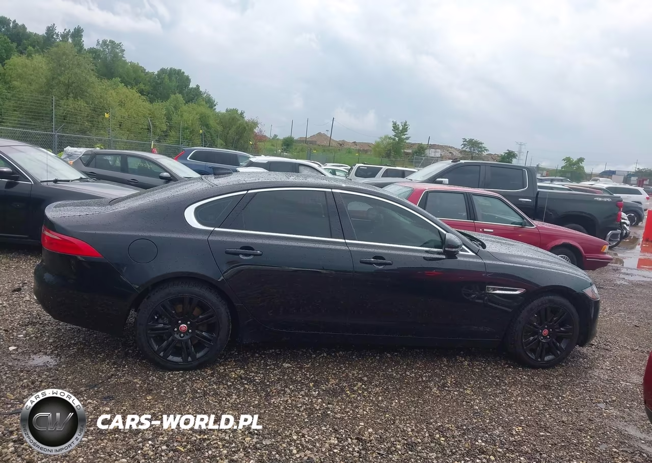 2017 Jaguar Xf 35T Premium VIN:SAJBJ4BV0HCY49496 - 13