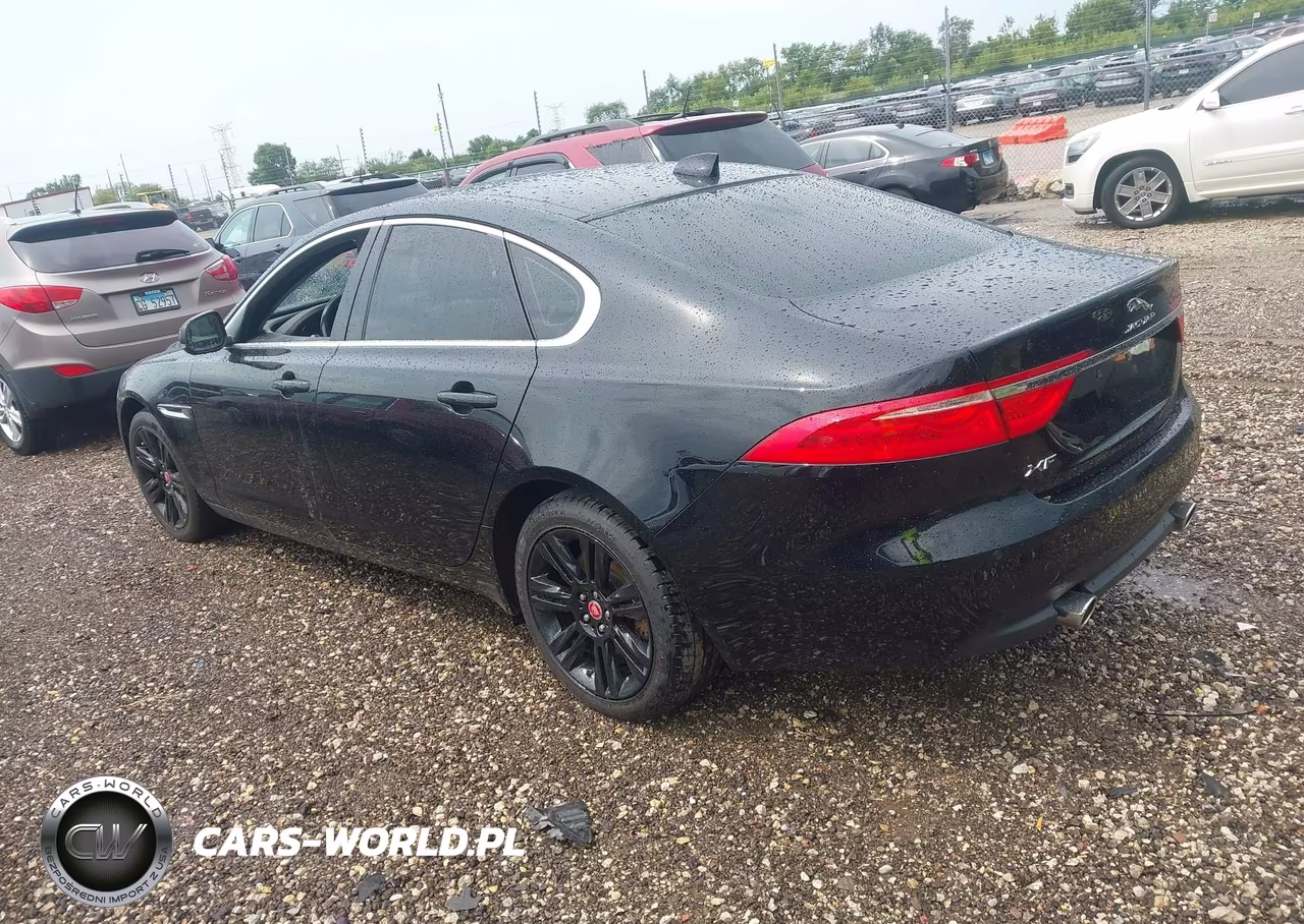 2017 Jaguar Xf 35T Premium VIN:SAJBJ4BV0HCY49496 - 3