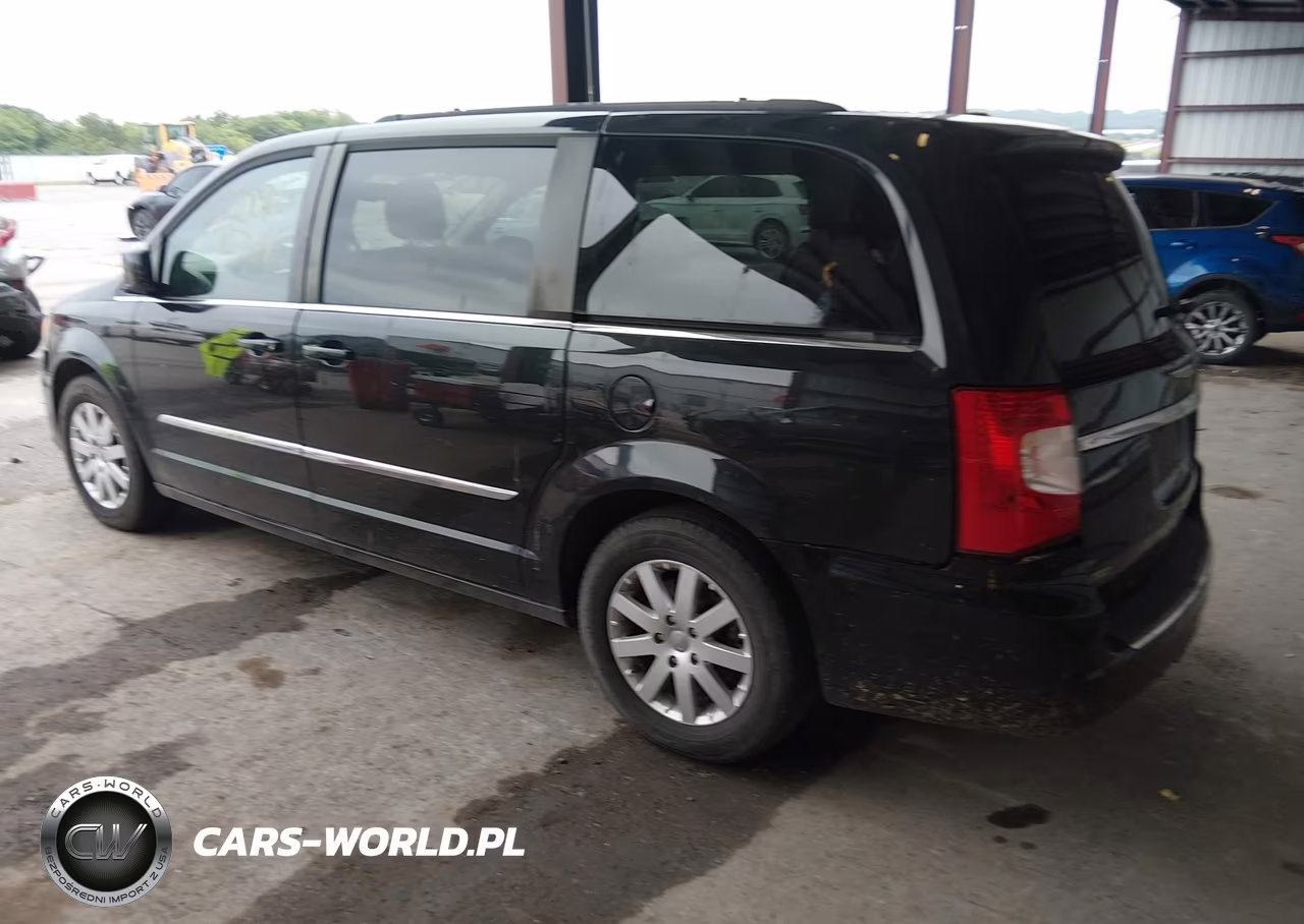 2015 Chrysler Town & Country Touring VIN:2C4RC1BG3FR545543 - 3