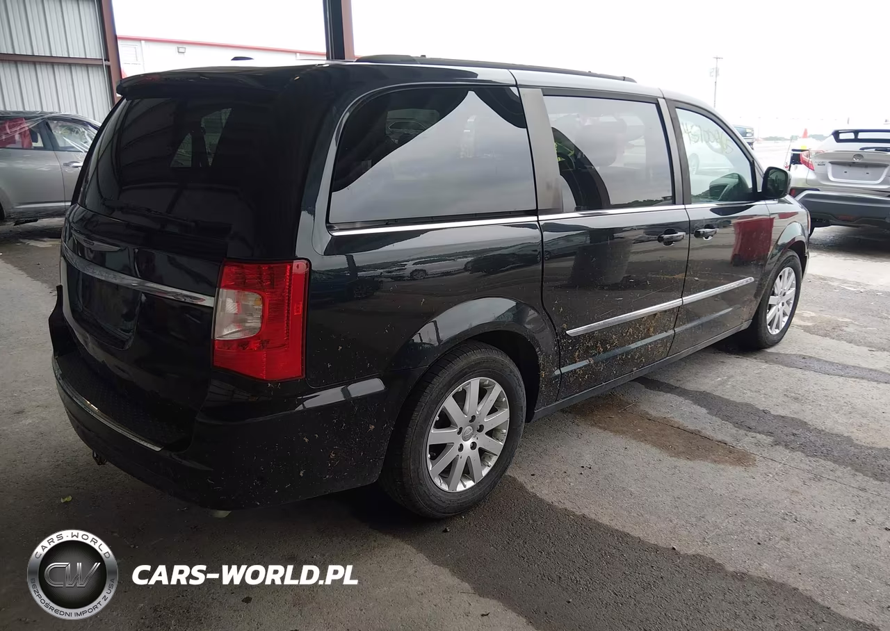 2015 Chrysler Town & Country Touring VIN:2C4RC1BG3FR545543 - 4