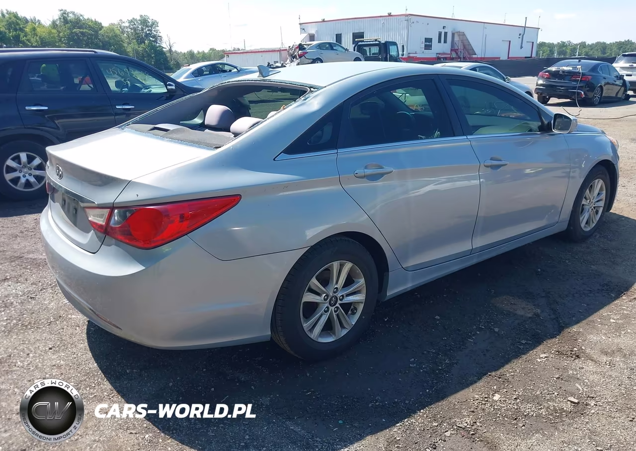 2011 Hyundai Sonata Gls VIN:5NPEB4AC0BH101092 - 4