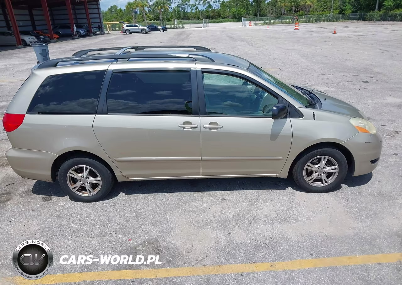 2009 Toyota Sienna Le VIN:5TDZK23C09S287322 - 13