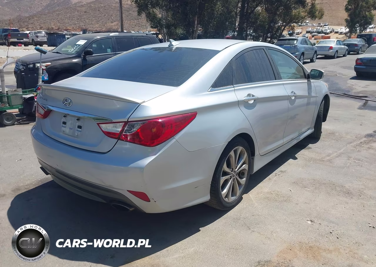 2014 Hyundai Sonata Se VIN:5NPEC4ACXEH887677 - 4