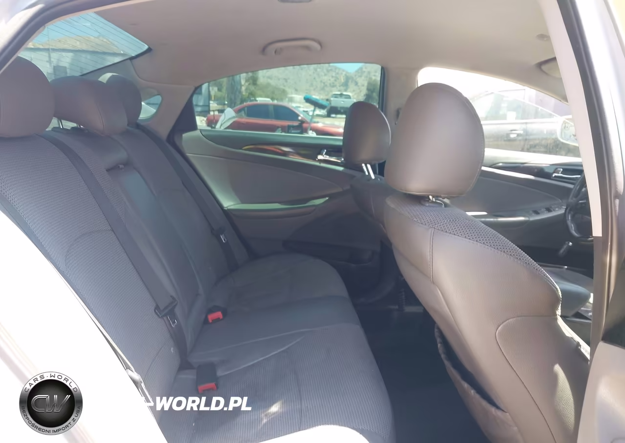 2014 Hyundai Sonata Se VIN:5NPEC4ACXEH887677 - 8