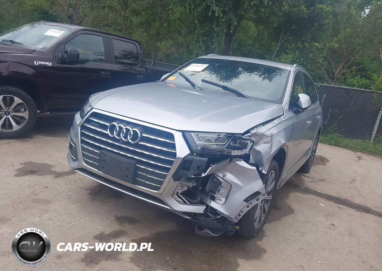 2017 Audi Q7 3.0T Premium VIN:WA1LAAF70HD024575 - 6