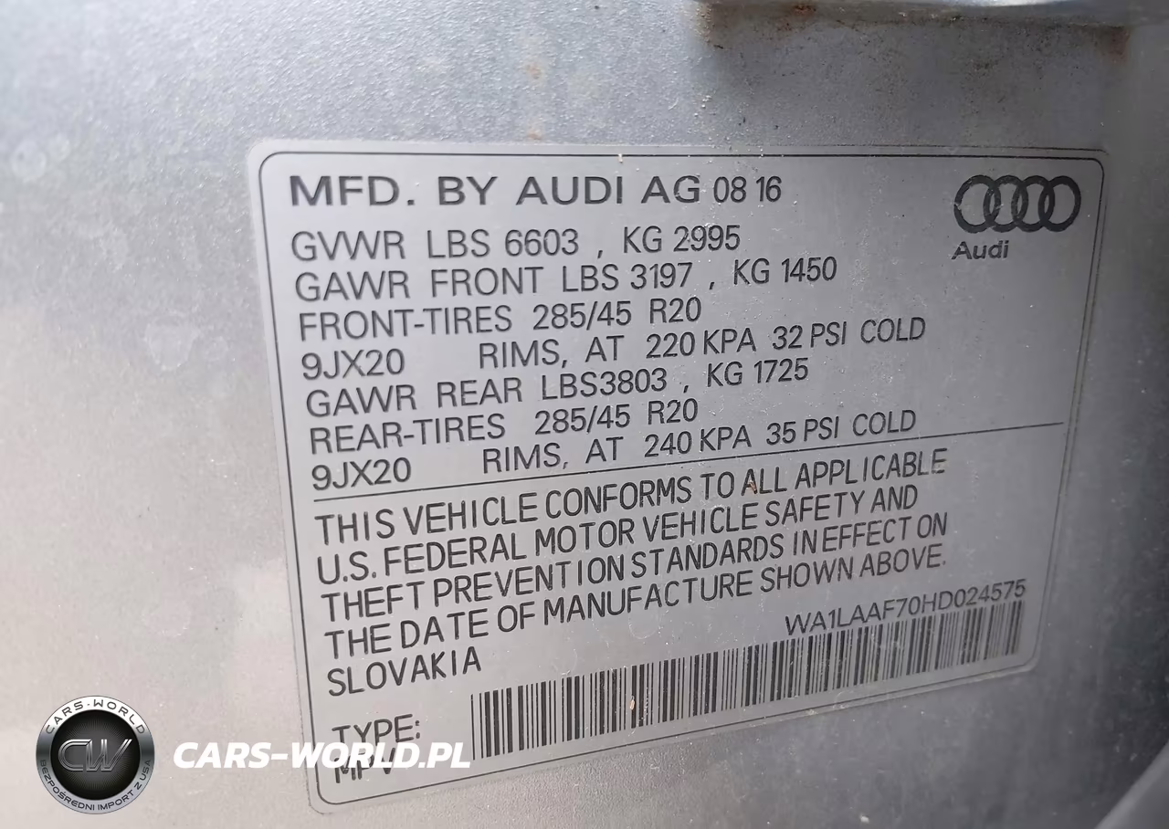2017 Audi Q7 3.0T Premium VIN:WA1LAAF70HD024575 - 9