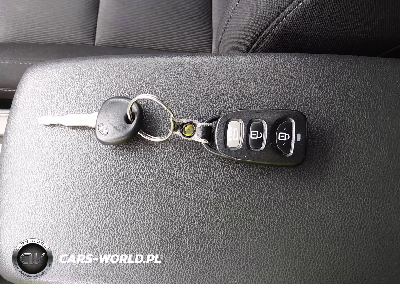 2018 Hyundai Elantra Sel VIN:5NPD84LF3JH357601 - 11
