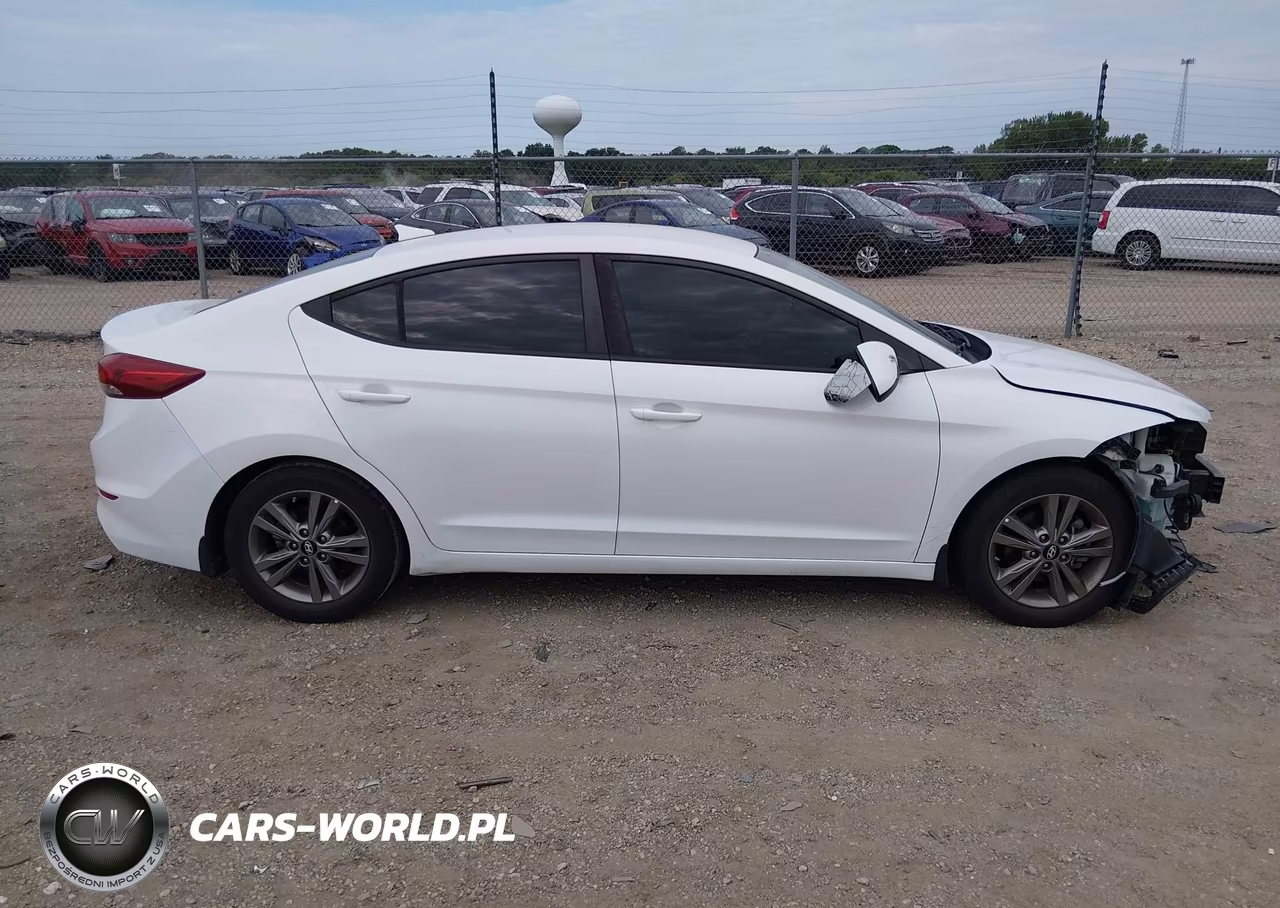2018 Hyundai Elantra Sel VIN:5NPD84LF3JH357601 - 13
