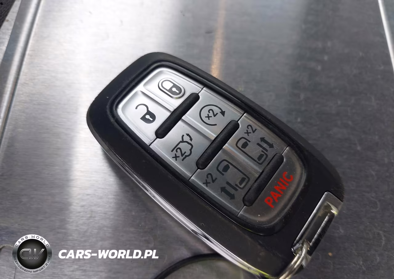 2026 Chrysler Pacifica Select VIN:2C4RC1BG1TR197155 - 11