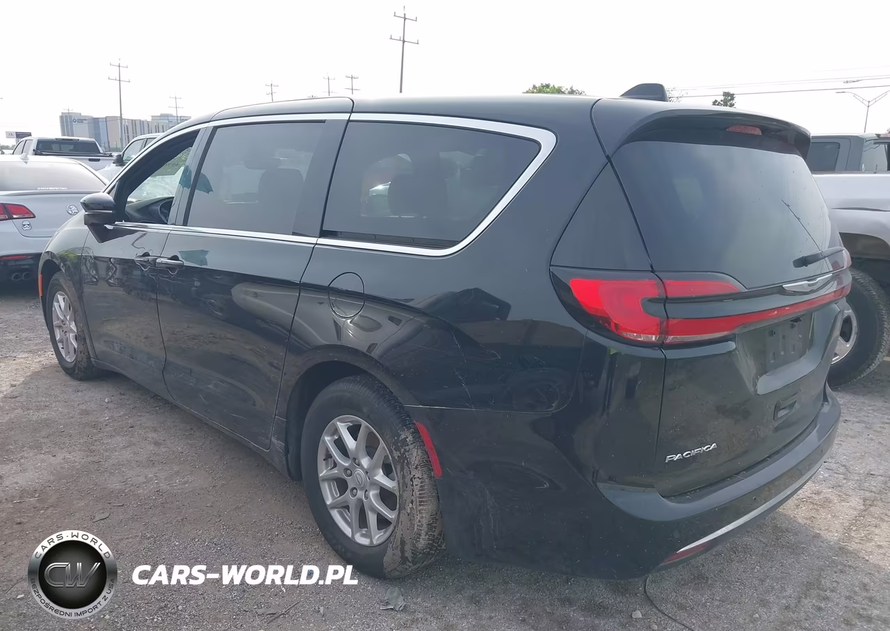 2026 Chrysler Pacifica Select VIN:2C4RC1BG1TR197155 - 3