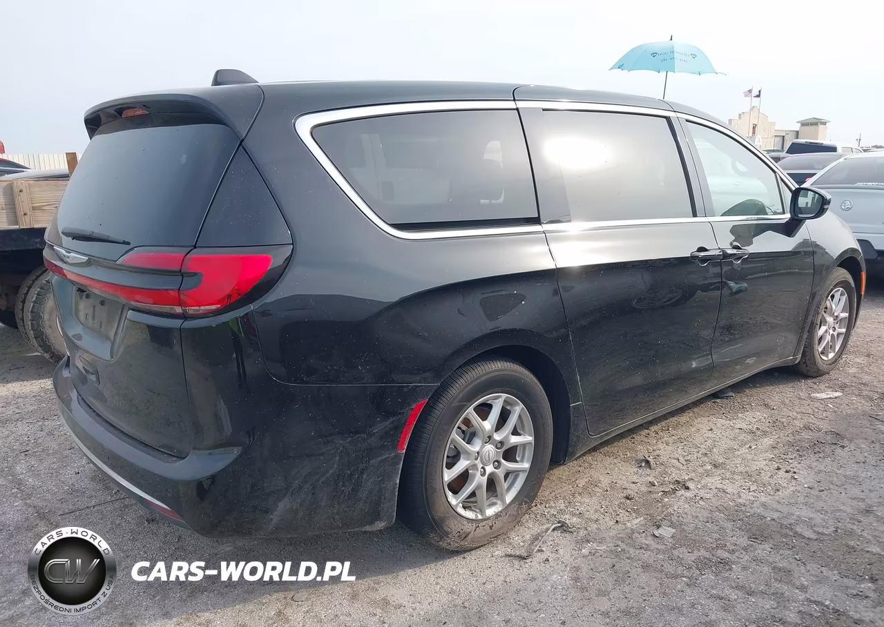 2026 Chrysler Pacifica Select VIN:2C4RC1BG1TR197155 - 4