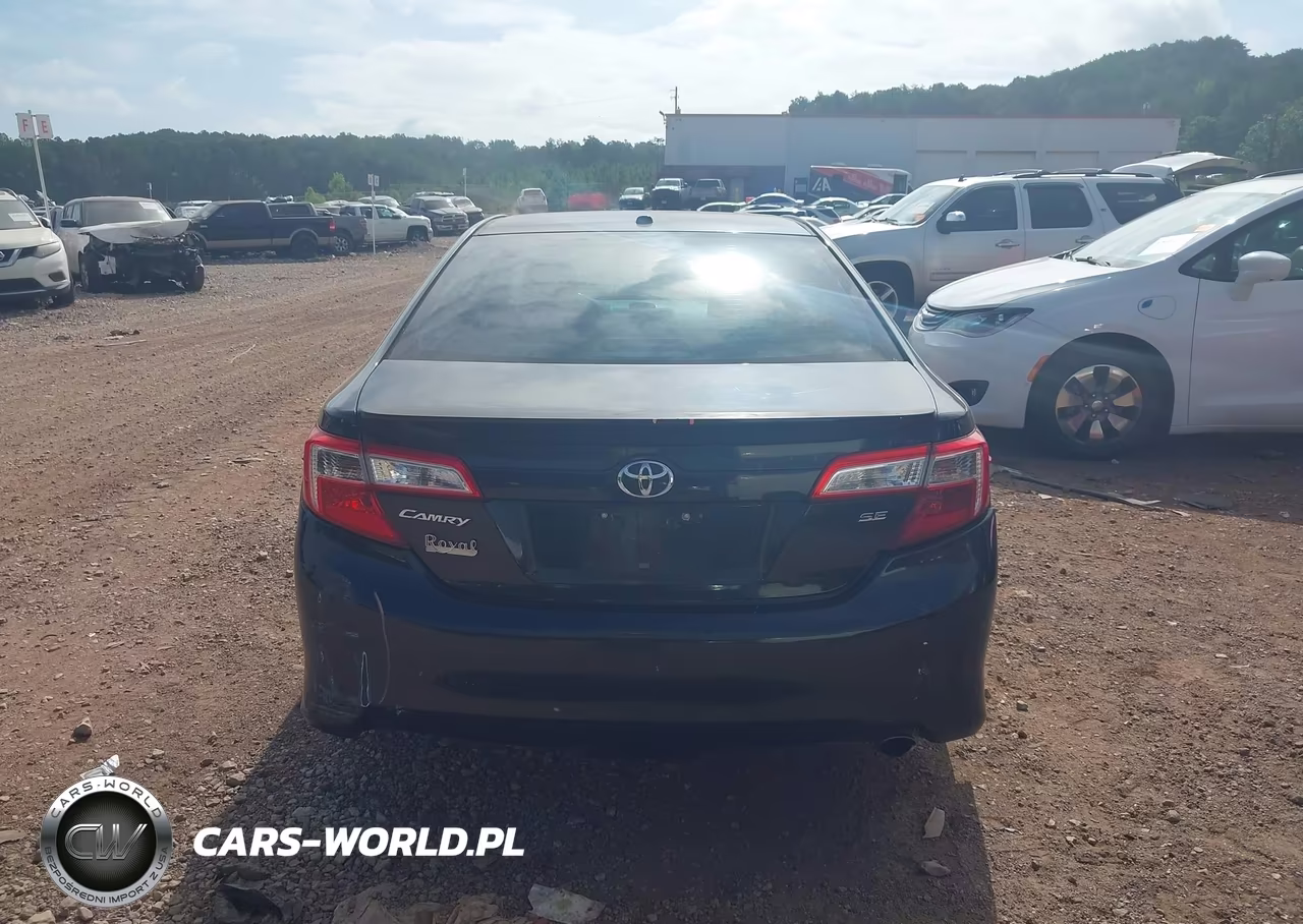 2014 Toyota Camry Se VIN:4T1BF1FK9EU340801 - 17