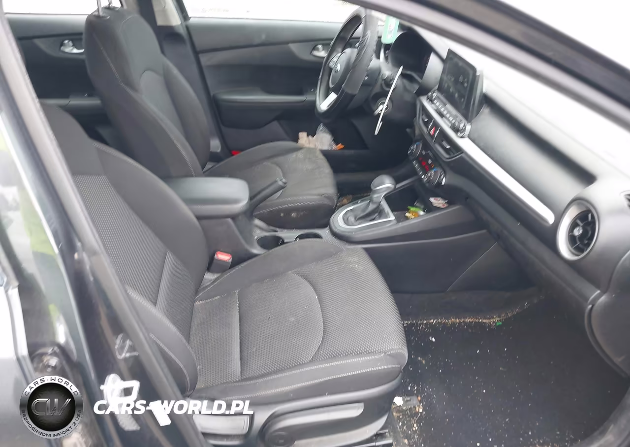 2019 Kia Forte Lxs VIN:3KPF24AD9KE080874 - 5