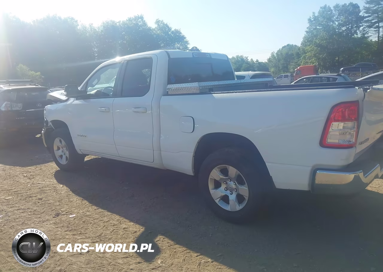 2021 Ram 1500 Big Horn 4X4 6'4 Box VIN:1C6RRFBG8MN733035 - 3