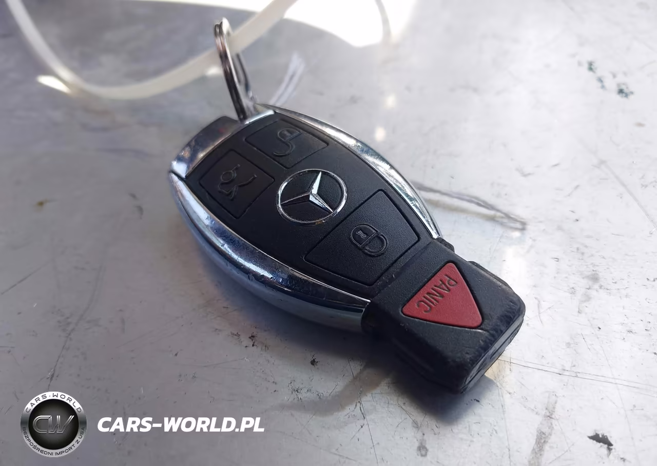 2015 Mercedes-Benz C 300 4Matic VIN:55SWF4KBXFU055787 - 11