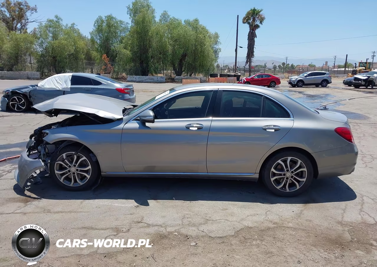 2015 Mercedes-Benz C 300 4Matic VIN:55SWF4KBXFU055787 - 14