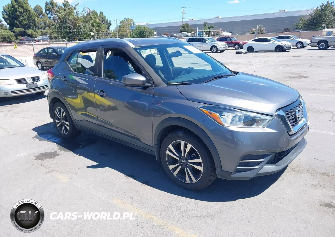 2019 Nissan Kicks Sv VIN:3N1CP5CU6KL535668 - 1