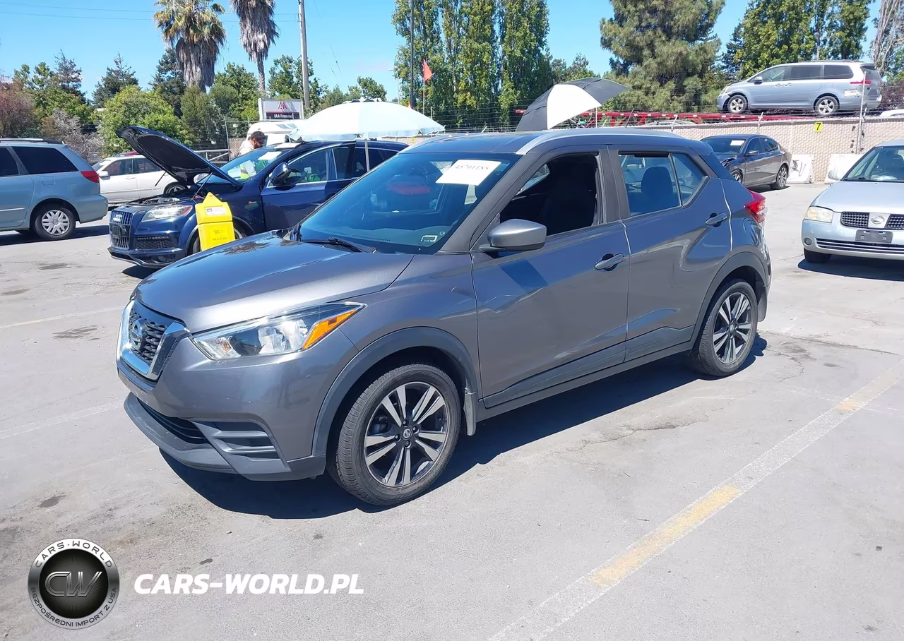 2019 Nissan Kicks Sv VIN:3N1CP5CU6KL535668 - 2