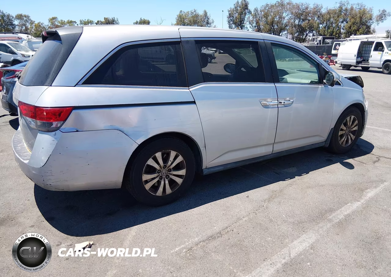 2015 Honda Odyssey Ex VIN:5FNRL5H41FB106664 - 4