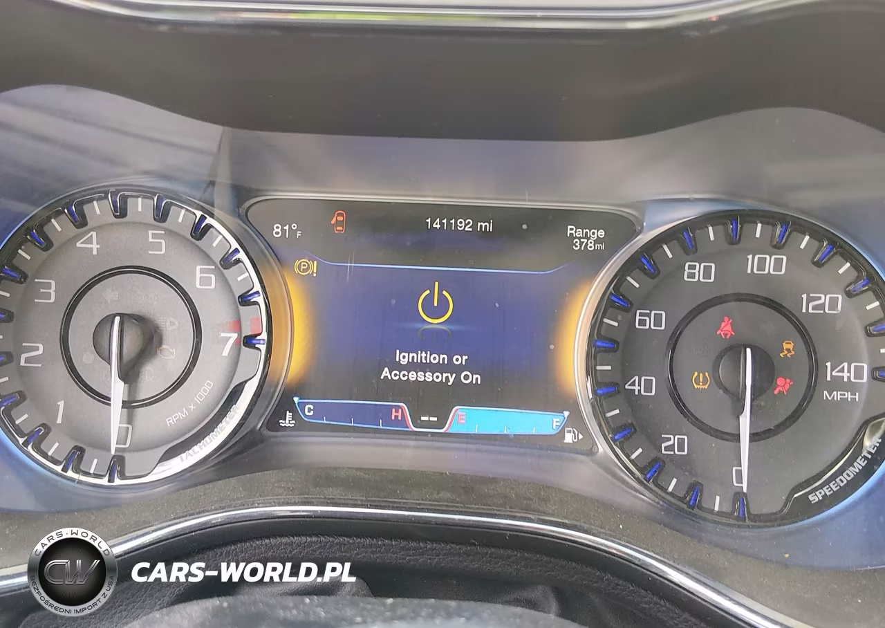 2015 Chrysler 200 Limited VIN:1C3CCCAB5FN679107 - 7