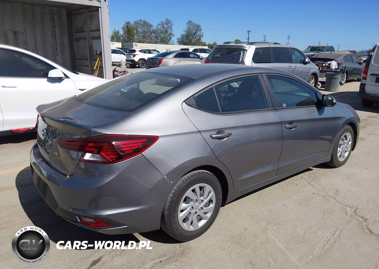 2019 Hyundai Elantra Se VIN:KMHD74LF9KU808357 - 4