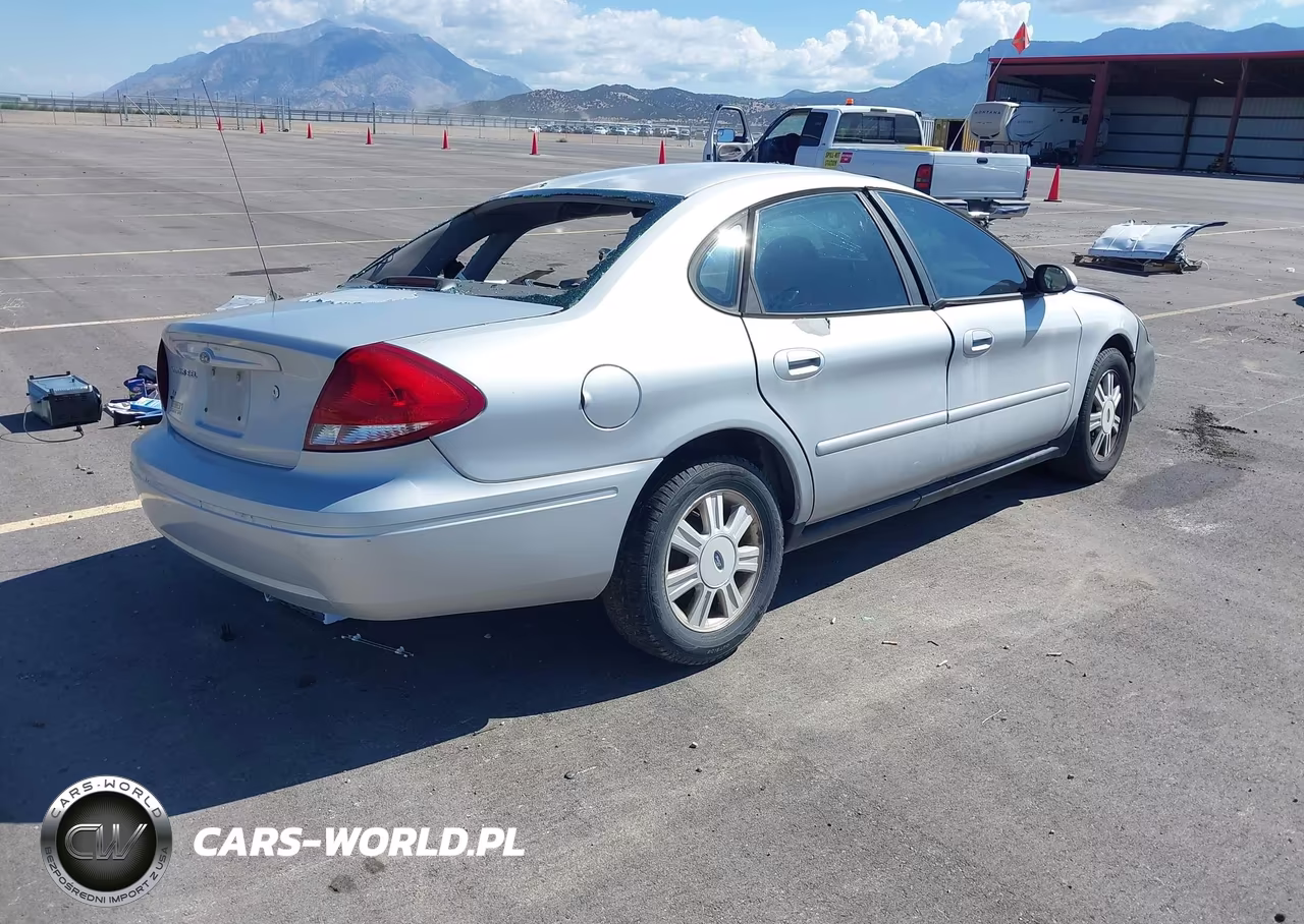 2007 Ford Taurus Sel VIN:1FAFP56U17A132823 - 4