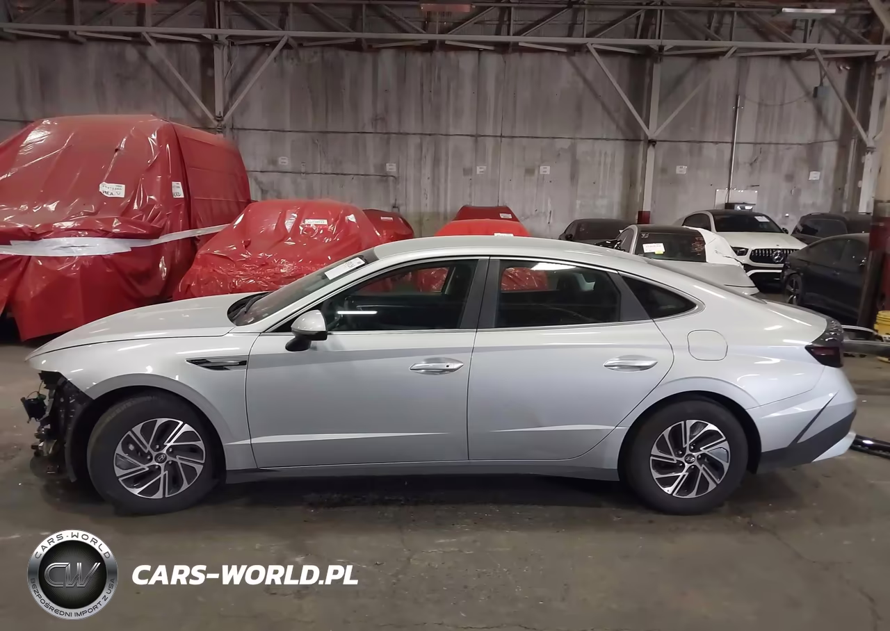 2026 Hyundai Sonata Hybrid Blue VIN:KMHL24JJ3TA157764 - 15