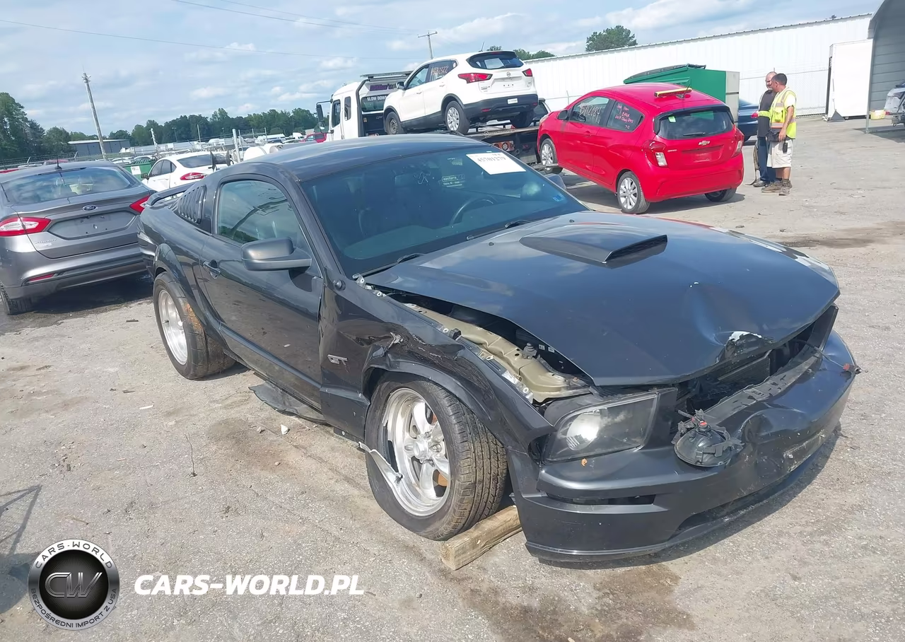 2007 Ford Mustang Gt Deluxe-Gt Premium – zdjęcie 1 z 17
