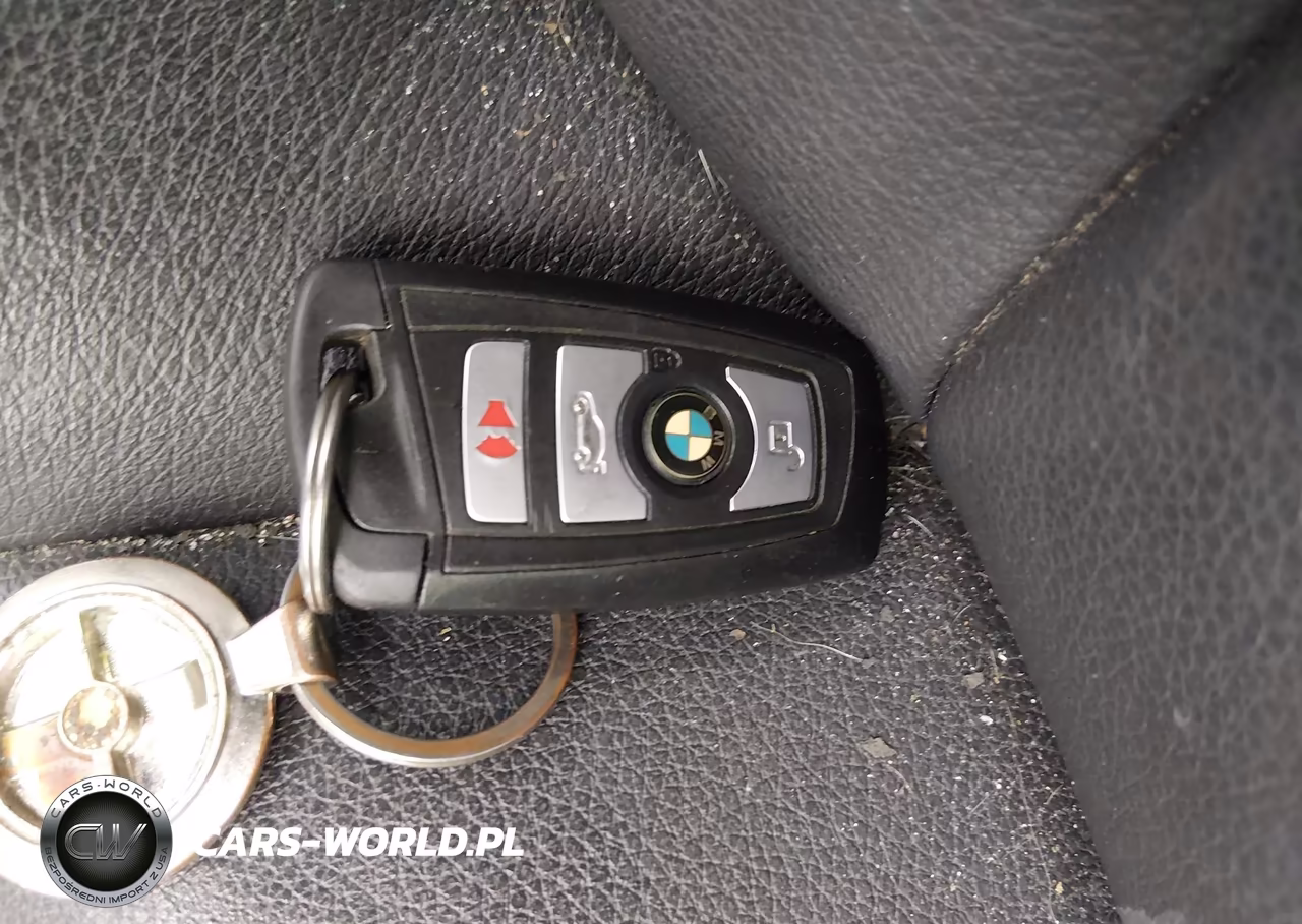 2015 BMW 528I xDrive VIN:WBA5A7C50FD628450 - 11