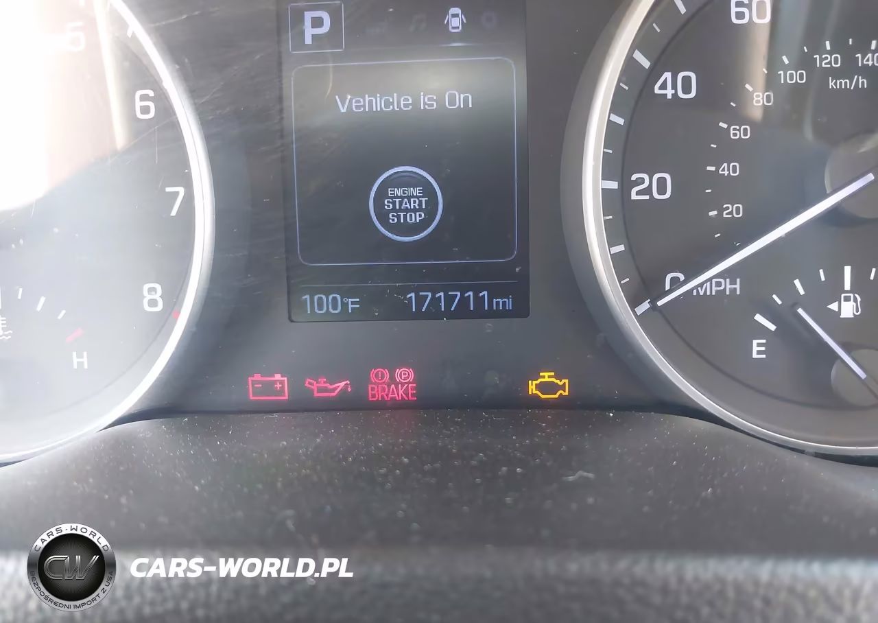 2018 Hyundai Elantra Value Edition VIN:5NPD84LF4JH280088 - 15
