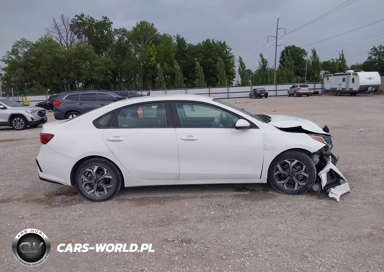 2021 Kia Forte Lxs VIN:3KPF24AD9ME363200 - 14