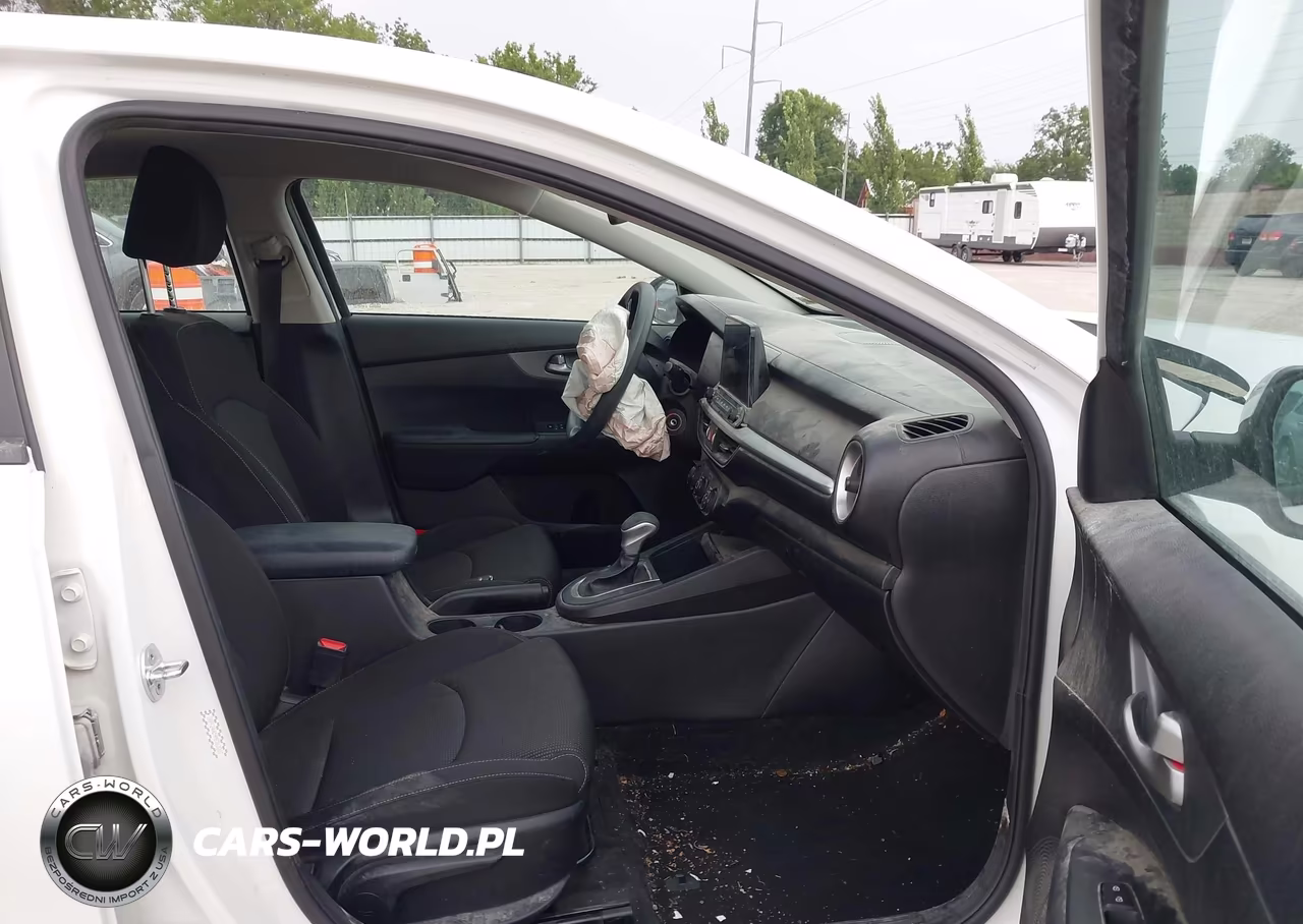 2021 Kia Forte Lxs VIN:3KPF24AD9ME363200 - 5