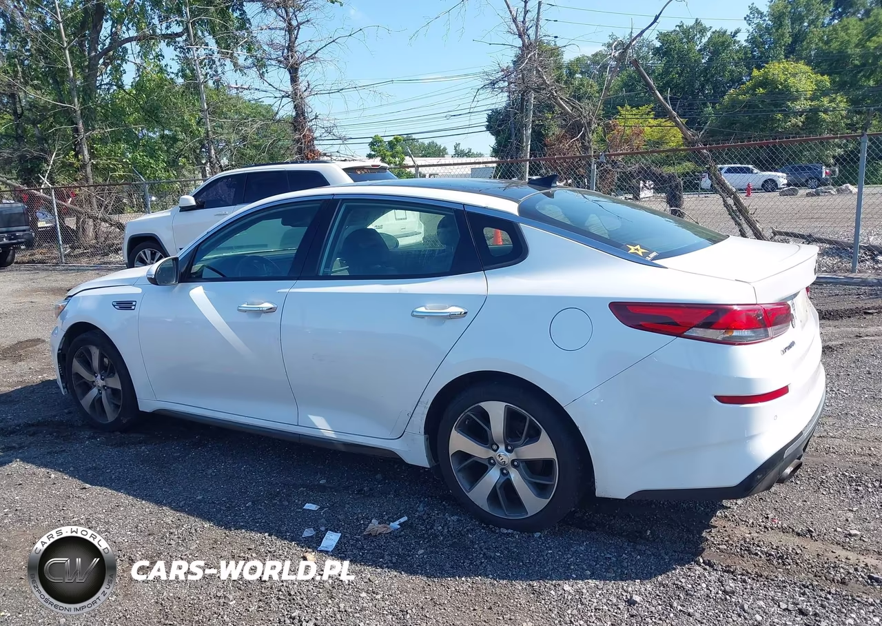 2019 Kia Optima S VIN:5XXGT4L38KG367085 - 15
