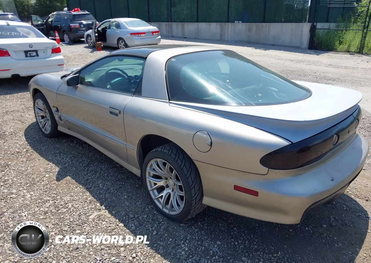2001 Pontiac Firebird Trans Am VIN:2G2FV22G112127863 - 3