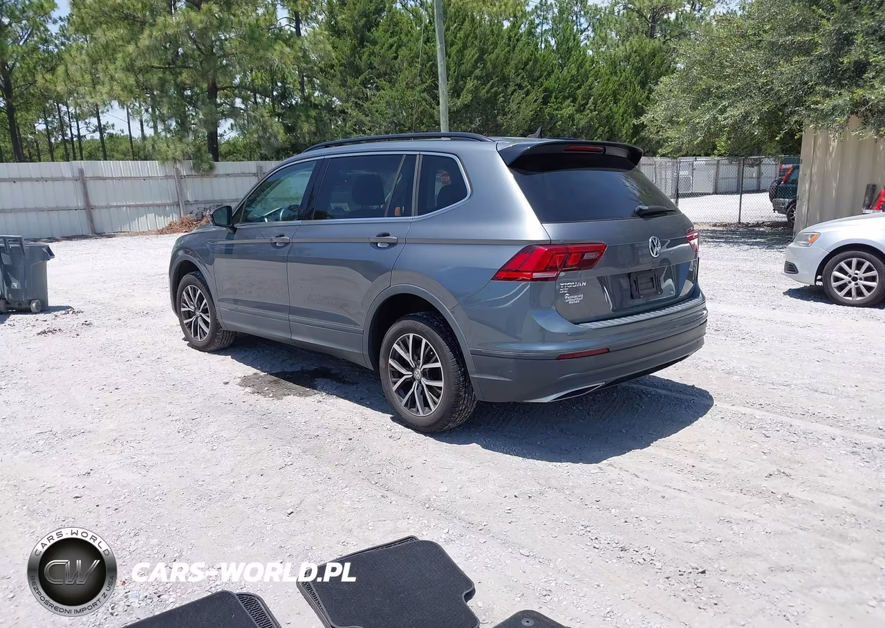 2019 Volkswagen Tiguan 2.0T Se-2.0T Sel-2.0T Sel R-Line-2.0T Sel R-Line Black VIN:3VV3B7AXXKM184750 - 3