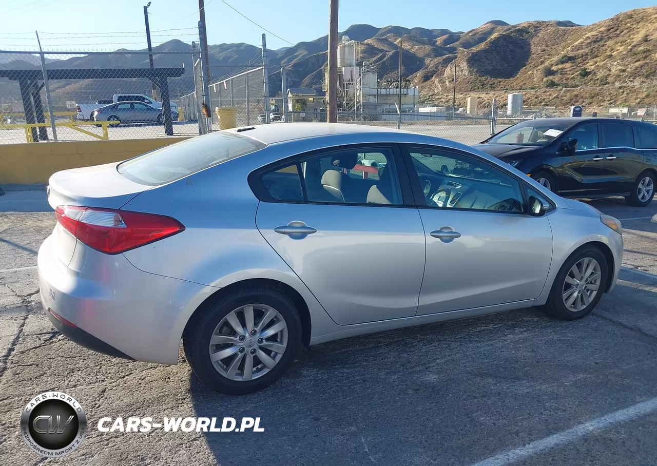 2015 Kia Forte Lx VIN:KNAFX4A64F5401074 - 13