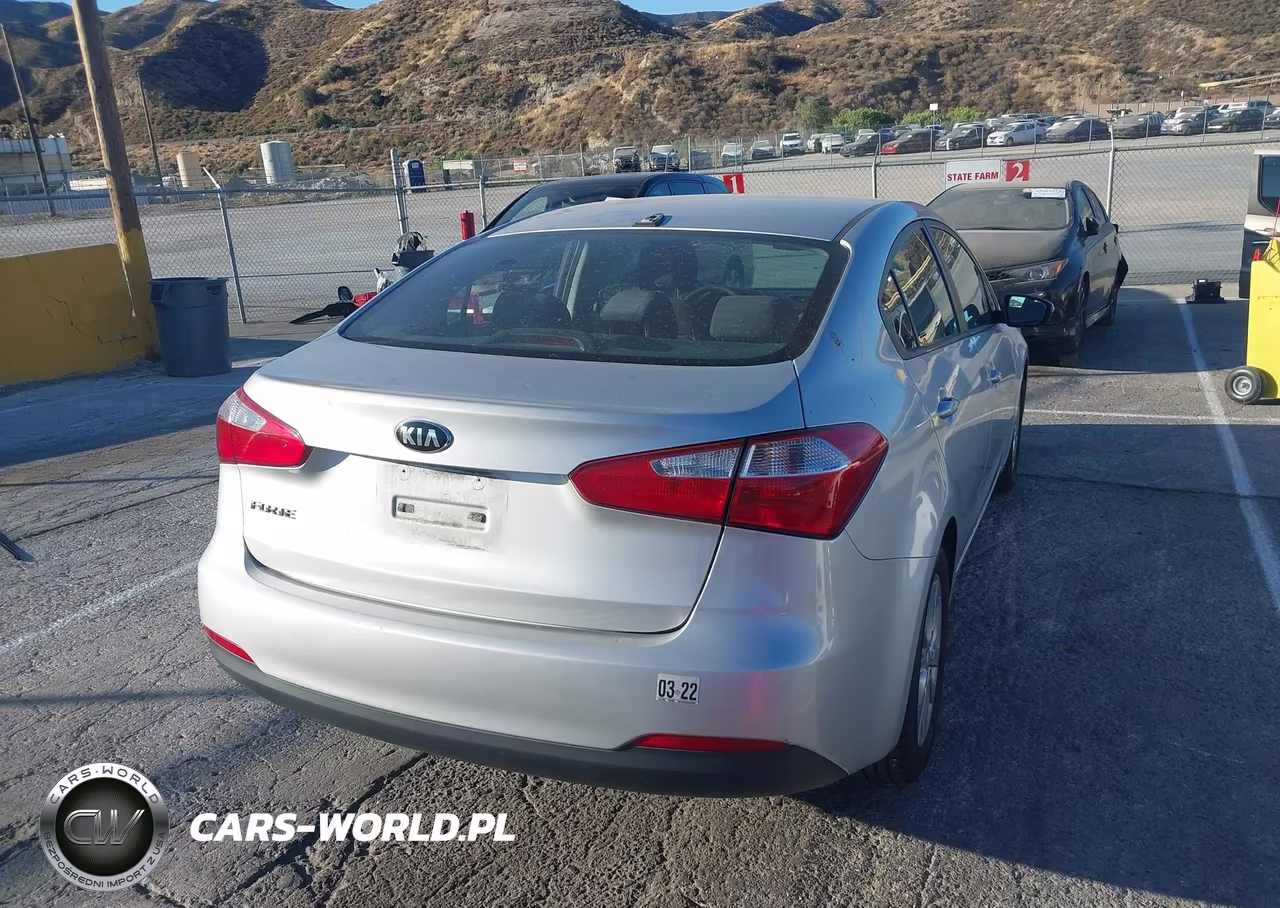 2015 Kia Forte Lx VIN:KNAFX4A64F5401074 - 4