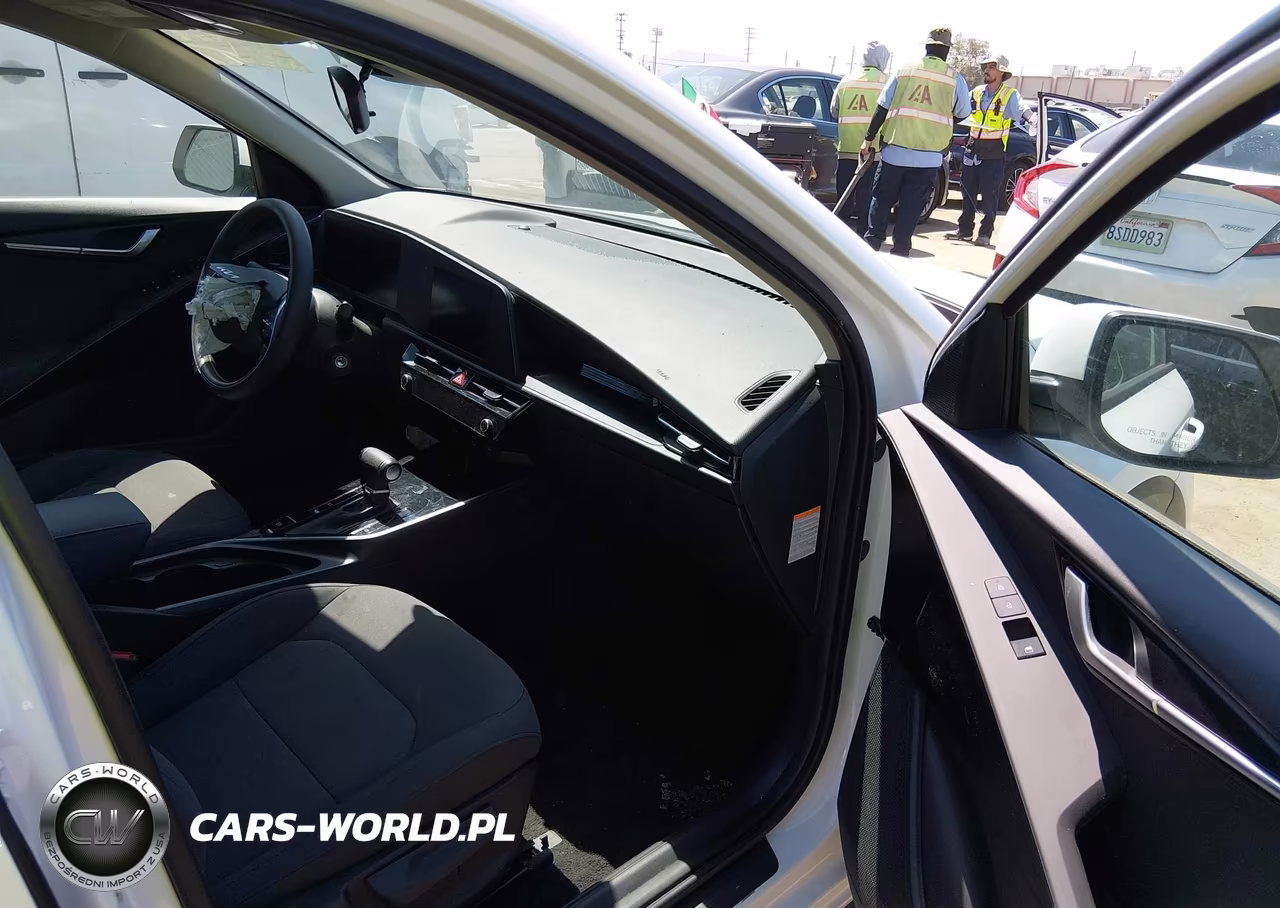 2026 Kia Niro Lx VIN:KNDCP3LE5T5330497 - 5