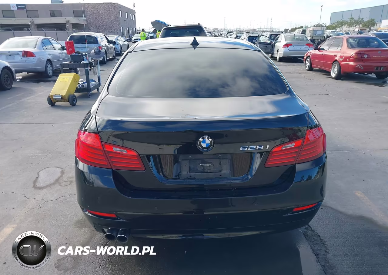 2016 BMW 528I VIN:WBA5A5C59GG352256 - 16