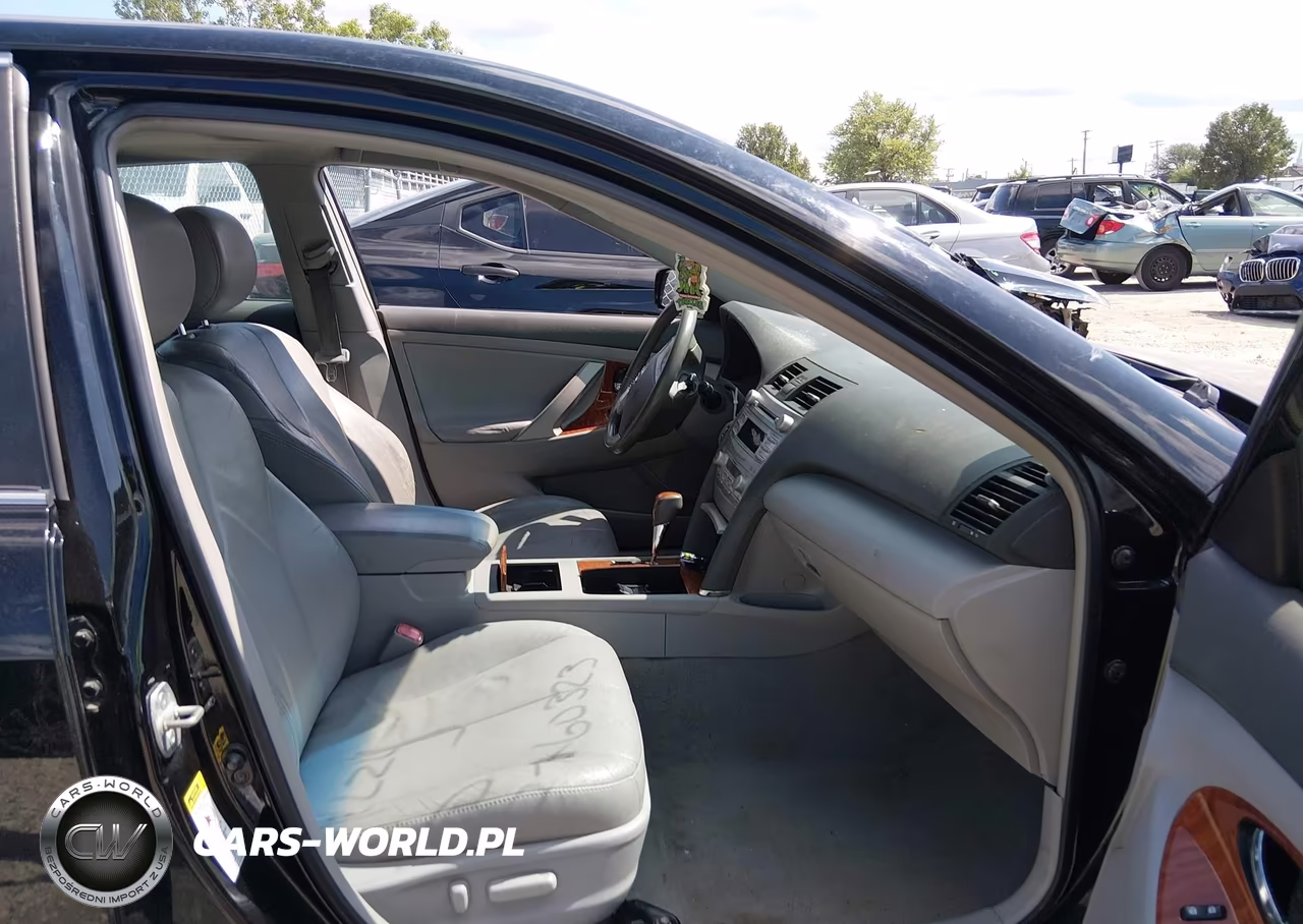 2010 Toyota Camry Xle VIN:4T4BF3EK2AR037808 - 5