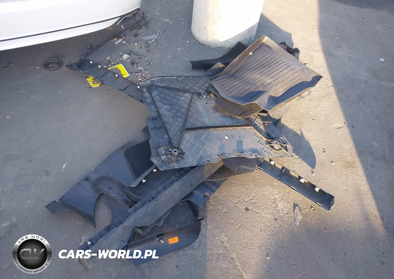 2024 Tesla Model Y Performance Dual Motor All-Wheel Drive VIN:7SAYGDEF0RF062888 - 11