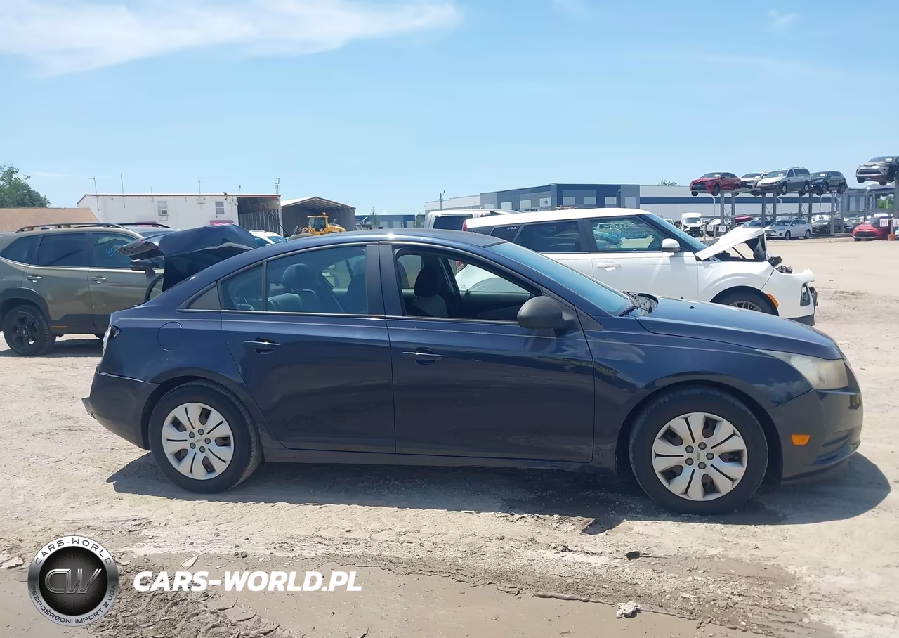 2015 Chevrolet Cruze Ls Auto VIN:1G1PA5SH1F7283464 - 13