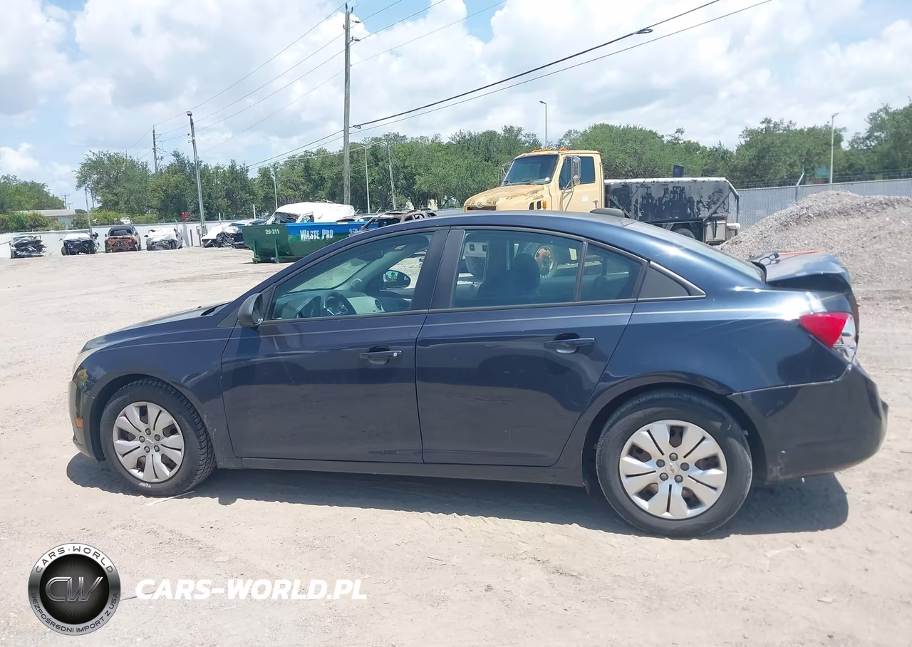 2015 Chevrolet Cruze Ls Auto VIN:1G1PA5SH1F7283464 - 14