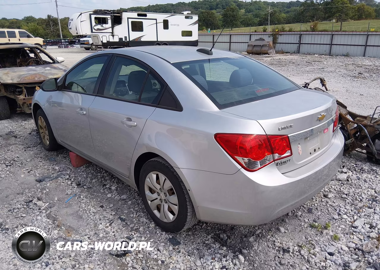 2016 Chevrolet Cruze Limited Ls Auto VIN:1G1PC5SH9G7115373 - 3