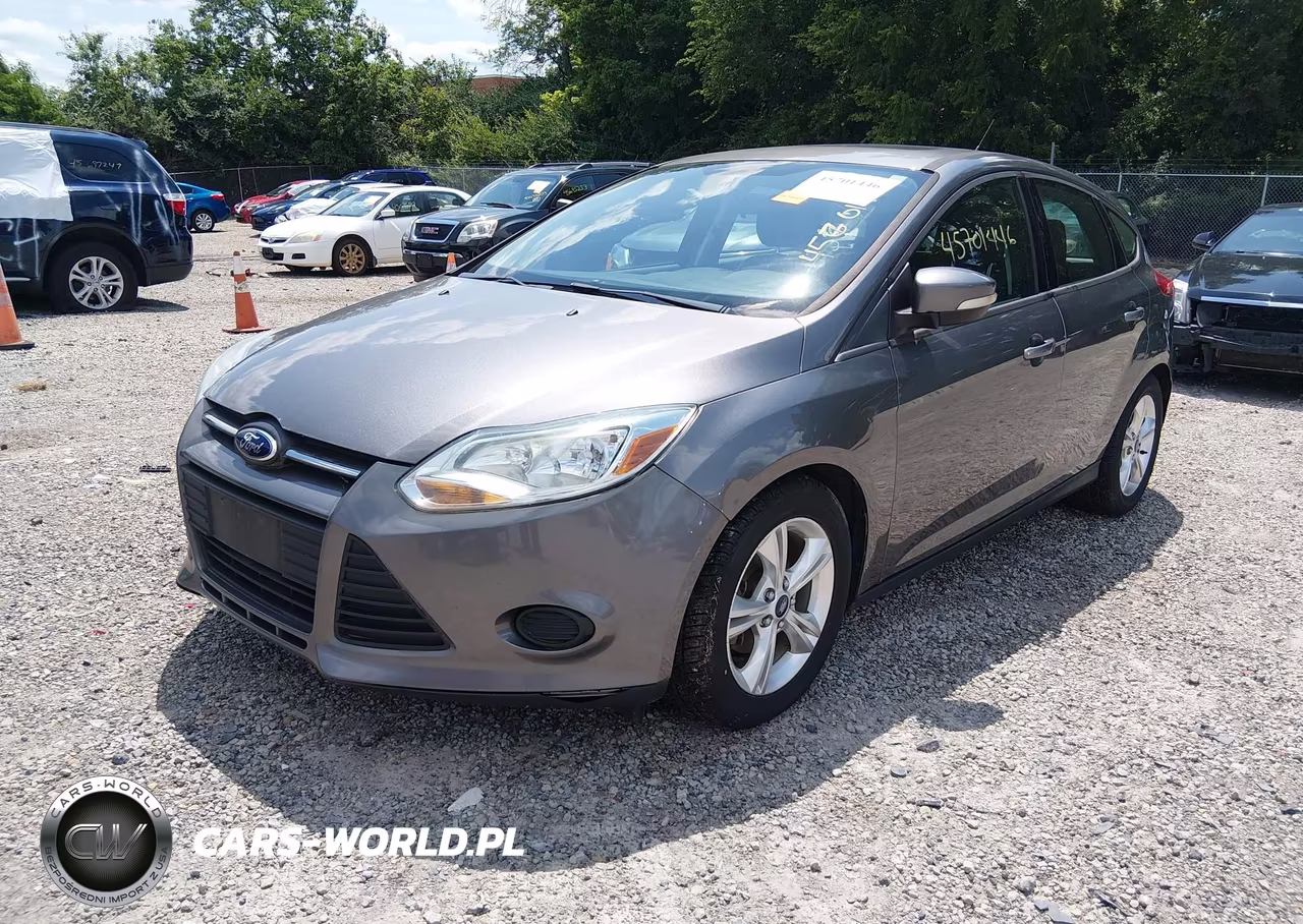 2014 Ford Focus Se VIN:1FADP3K21EL136887 - 2