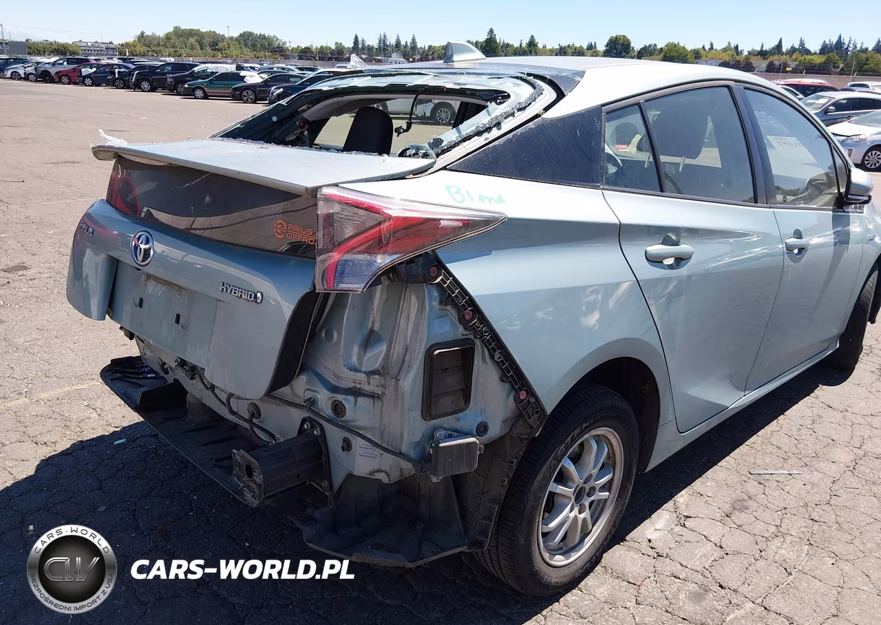 2018 Toyota Prius Four VIN:JTDKARFU4J3060951 - 6
