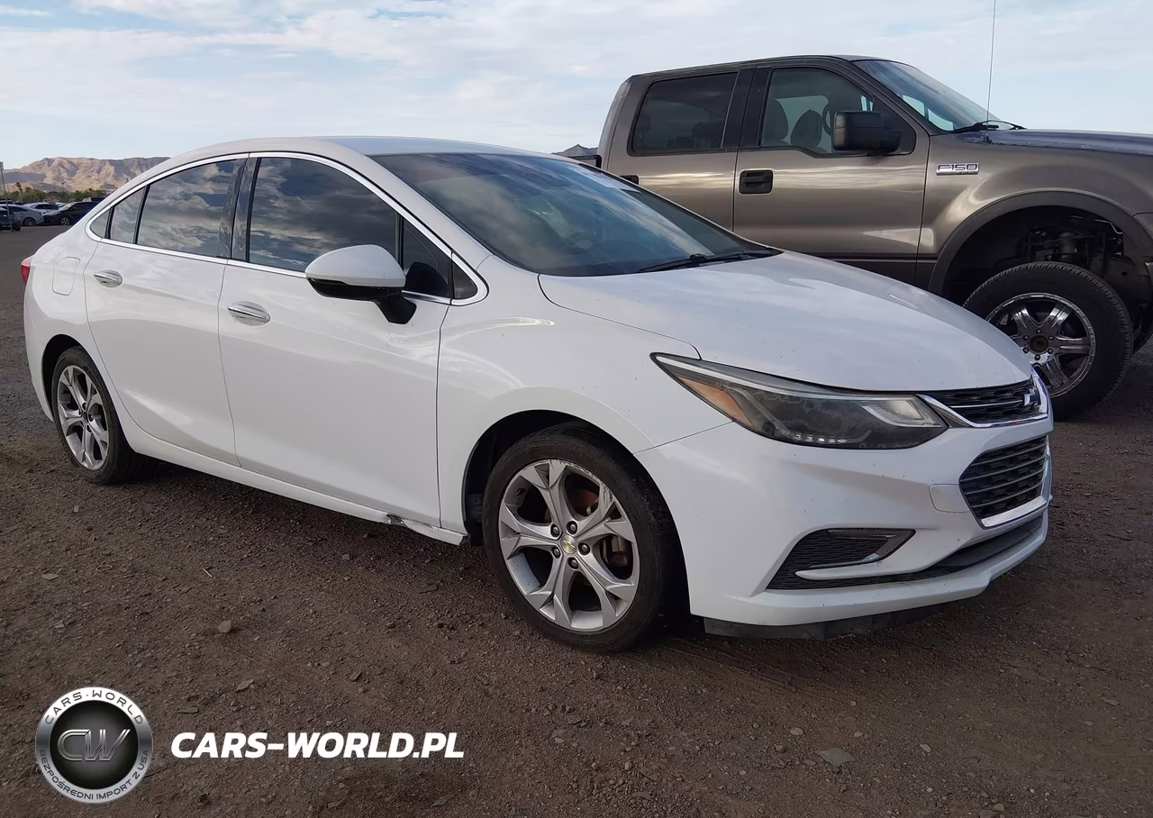 2018 Chevrolet Cruze Premier Auto VIN:1G1BF5SM7J7189882 - 1