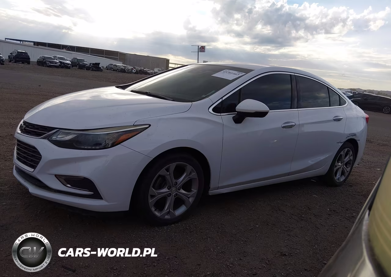 2018 Chevrolet Cruze Premier Auto VIN:1G1BF5SM7J7189882 - 14
